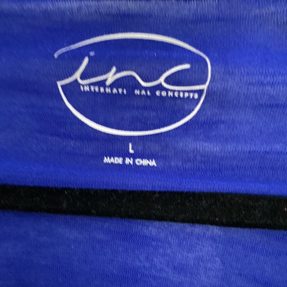 Cape style Inc top . White with silver sequin’s bright blue - Picture 3 of 4